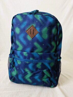 NWOT! Lightweight Backpack with Blue/Green/Turquoise Colors and Bottle Pockets